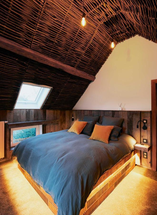Charly 132 Bed and Breakfast Ronquieres Buitenkant foto